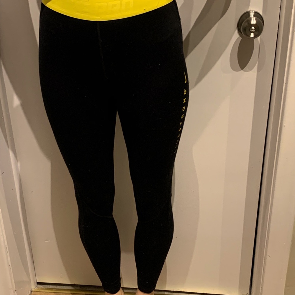 Live strong legging